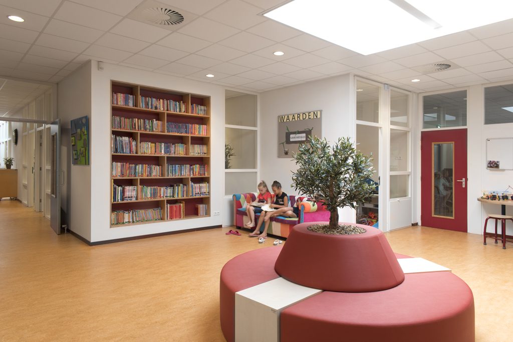 AFGEROND - 2017 t/m 2018, Leiderdorp, Renovatie van 2 scholen